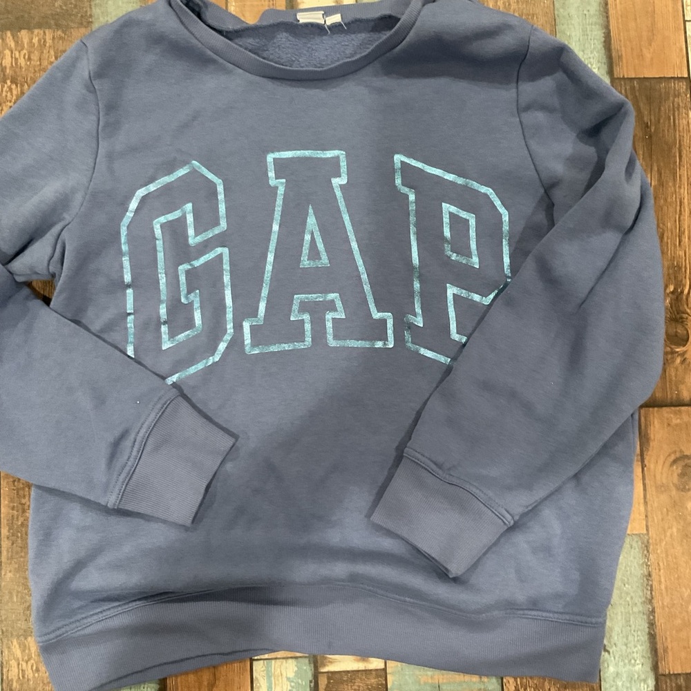 Blue gap sweatshirt with shimmer logo size large
